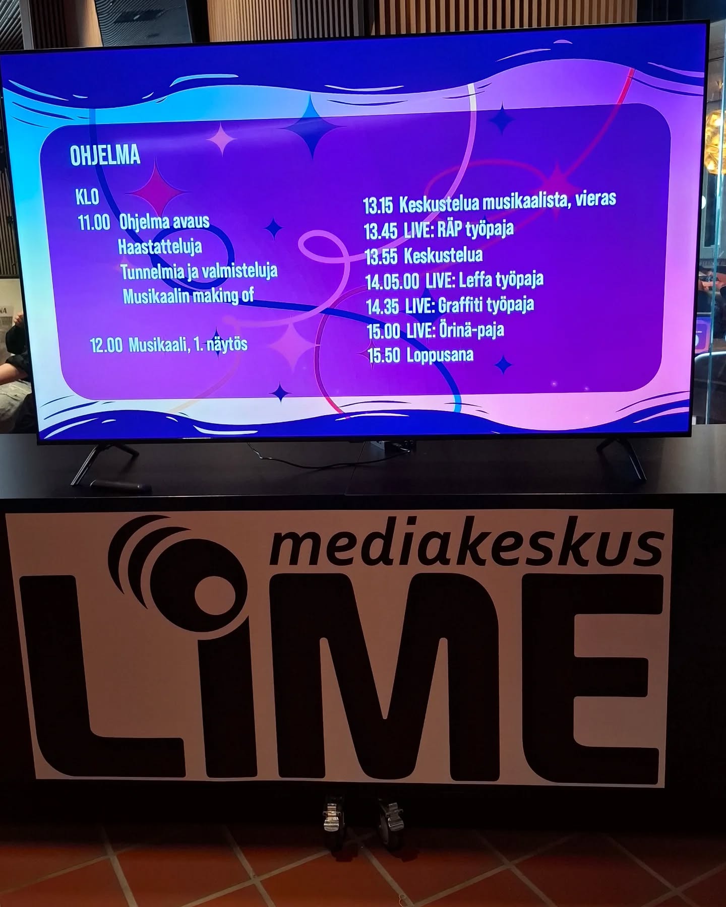 Fiiliksiä festaripäivältä - stämningar från festivaldagen!