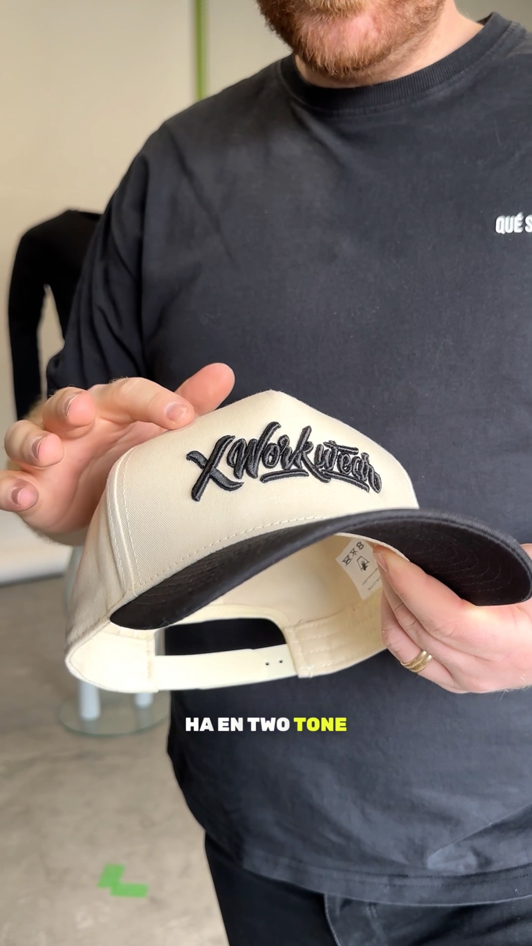 Varför har vi designat en keps som vi inte kommer sälja? 🤨🤔